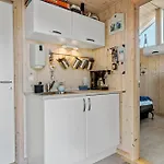 4 Bedroom Beautiful In Holiday home *