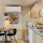 4 Bedroom Beautiful In Holiday home