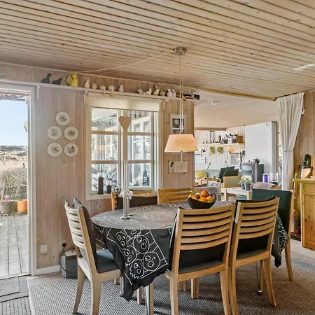 別荘 4 Bedroom Beautiful In Pandrup