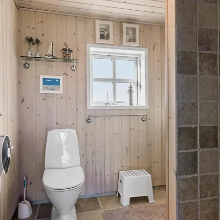 4 Bedroom Beautiful In 펜션 Pandrup