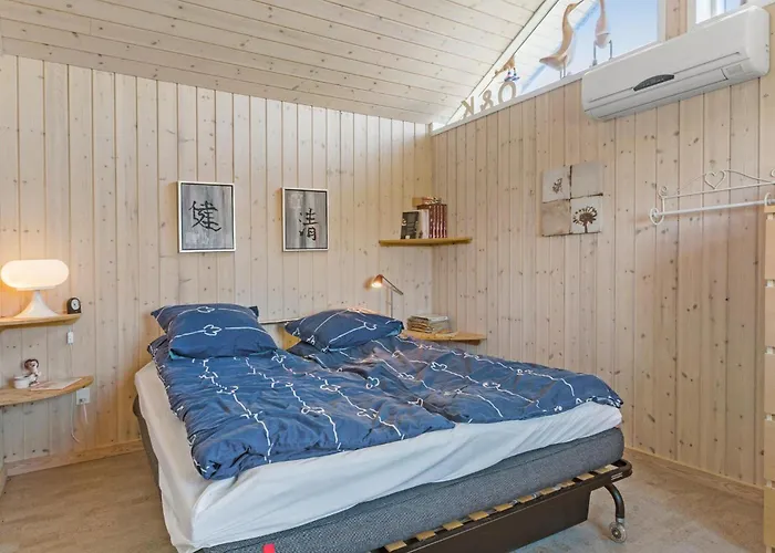 4 Bedroom Beautiful In * Pandrup