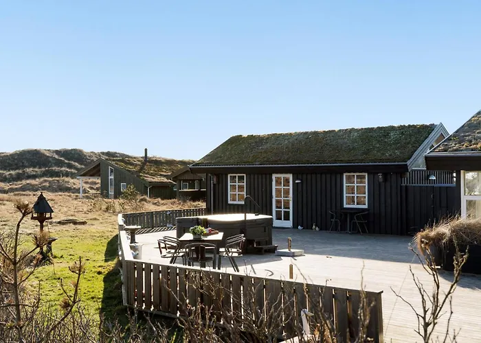 Holiday home 4 Bedroom Beautiful In