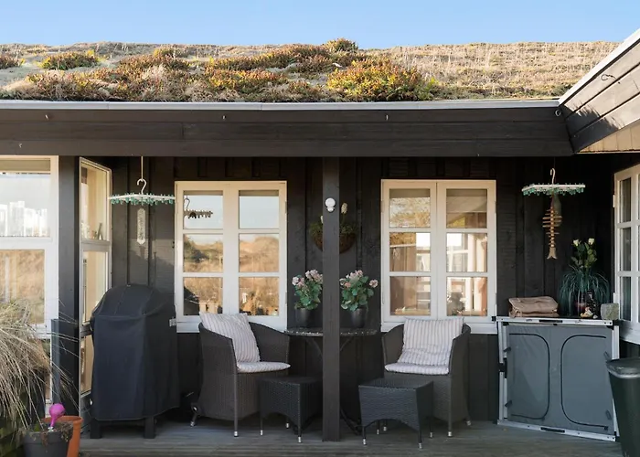 Holiday home 4 Bedroom Beautiful In Pandrup